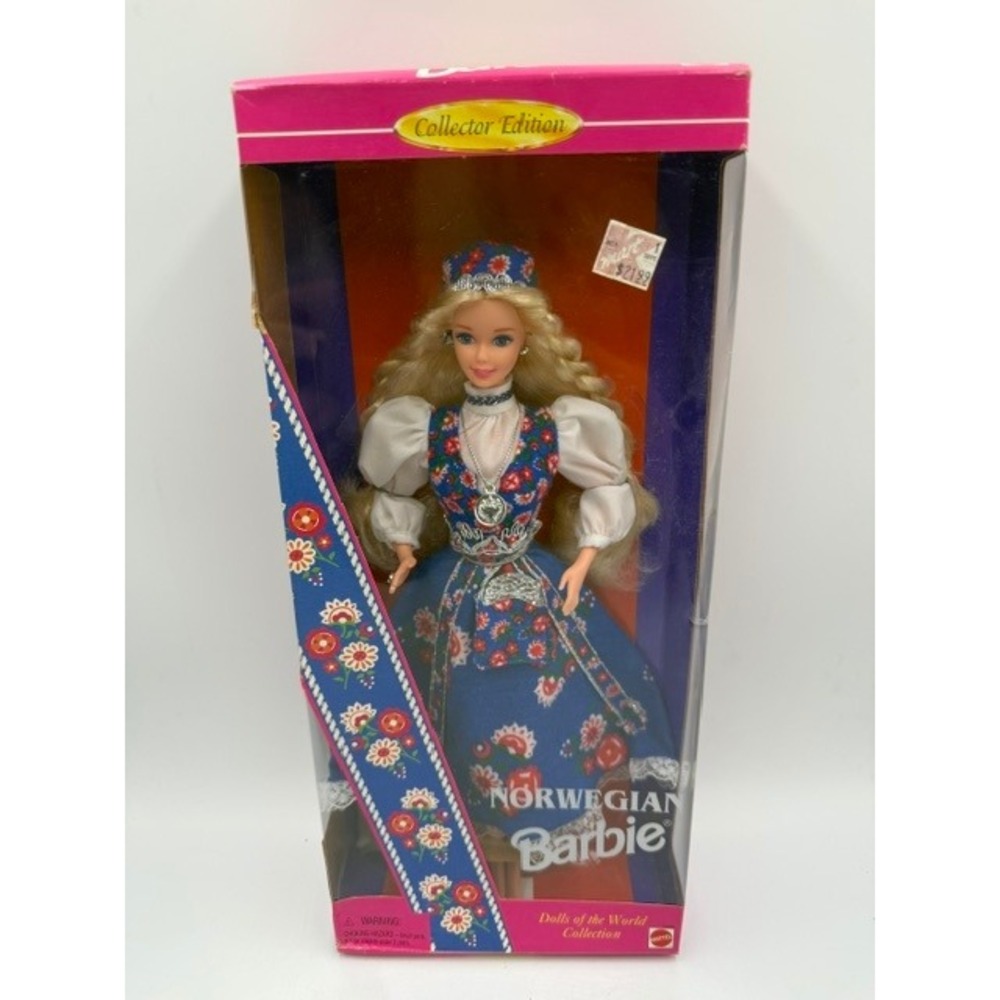 Norwegian Barbie Dolls of the World Collector Edition 1995 Mattel 14450 NIB